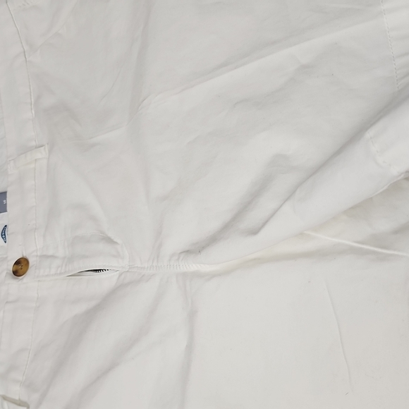 Old navy shorts - Picture 4 of 6